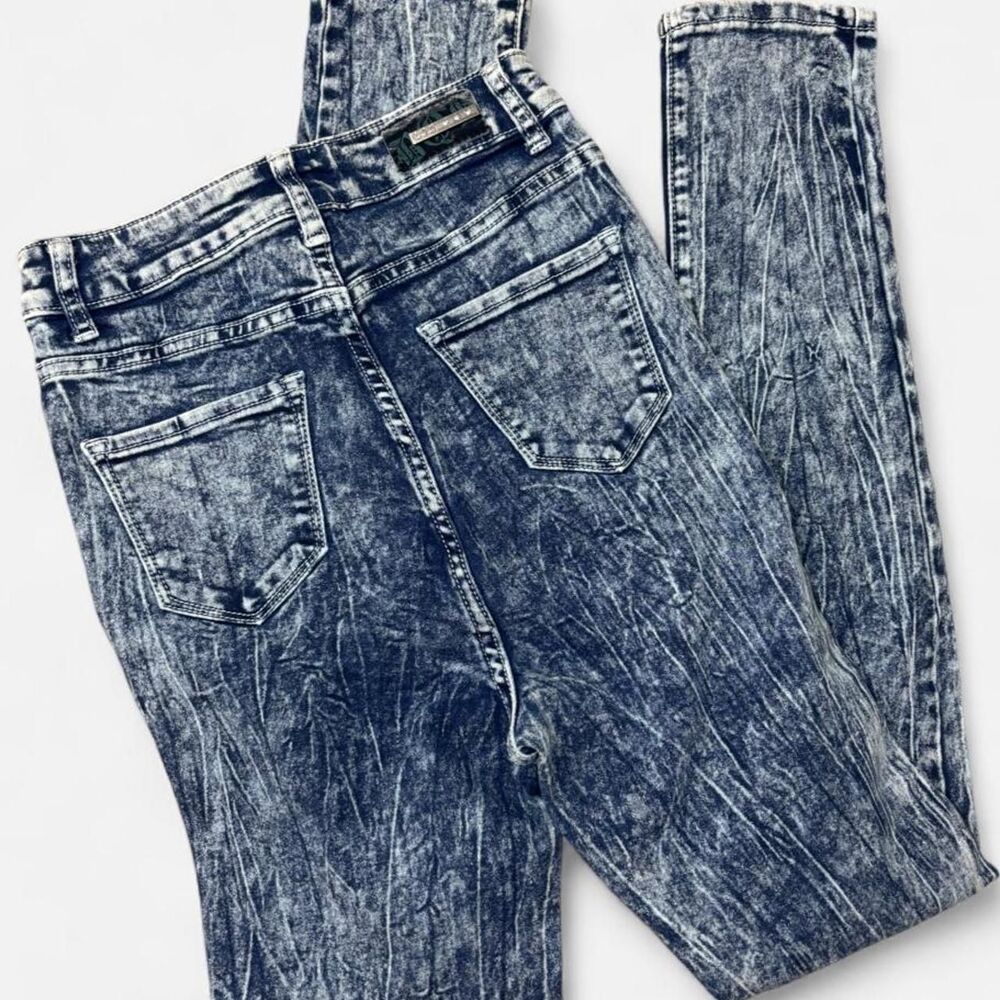 Bob Women's Blue Jeans